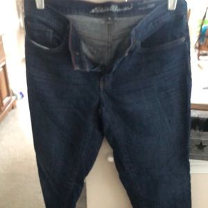 Eddie Bauer blue Jean crops boyfriend cut